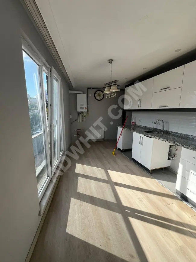 Apartment 2+1 third floor for rent near Qaim Maqam in Beylikdüzü Yakuplu.