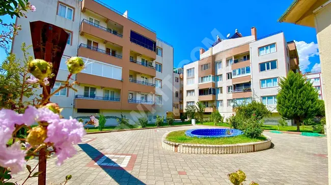 GÜMÜŞDEN MUHTEŞEM KONUMDA AYRI MUTFAKLI MASRAFSIZ GENİŞ 3+1DAİRE