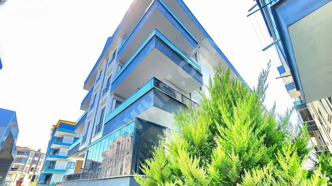 GÜMÜŞDEN AKÇAYDA KAPALI OTOPARKLI ARAKAT ÖNCEPHE SIFIR 1+1 DAİRE