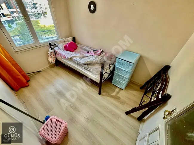 GÜMÜŞDEN MUHTEŞEM KONUMDA AYRI MUTFAKLI MASRAFSIZ GENİŞ 3+1DAİRE