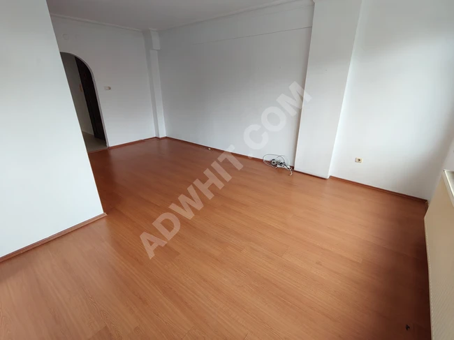 2+1 apartment for rent, on the middle floor, next to Metrobus Bahçelievler