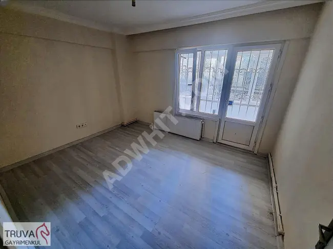 Apartment for rent 2+1, elevated entrance, close to the metro in PENDİK ÇINARDERE