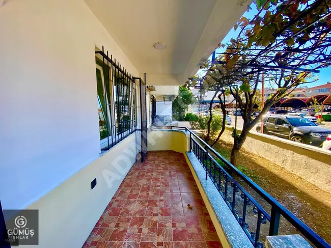 GÜMÜŞDEN AKÇAY MERKEZDE AYRI MUTFAK ÖN CEPHE MASRAFSIZ 2+1 DAİRE