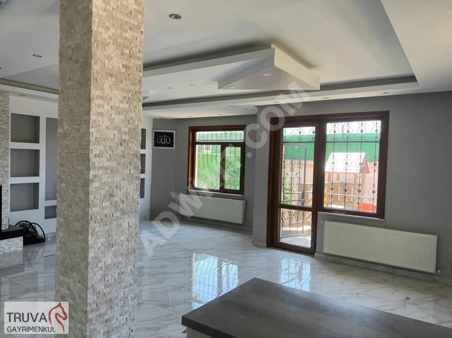 Corner villa for sale in GRUPKENT KONAKLARI with 5+2 rooms and interior ready.