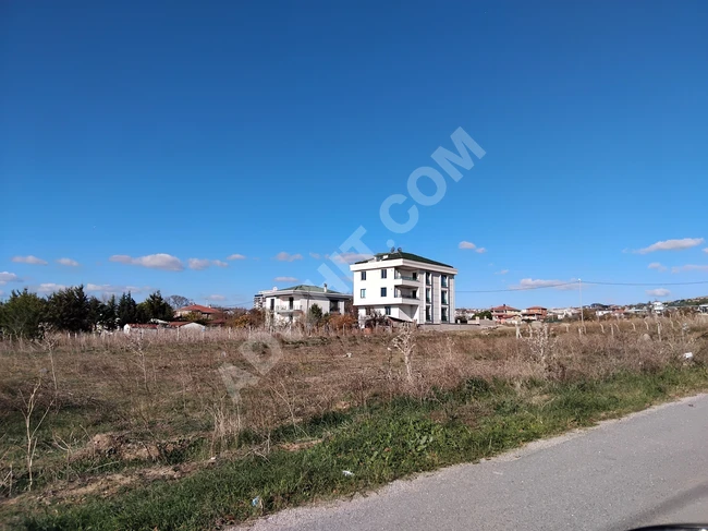 Lands for sale with an area of 1,028 square meters as a single plot with two separate title deeds from HARİS REAL ESTATE.