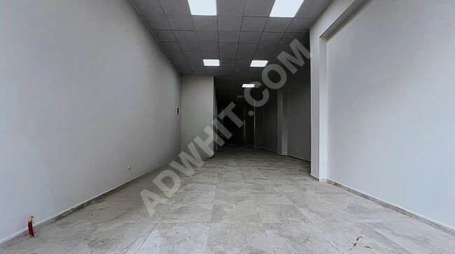 New 150m2 shop for rent with direct access to the main street.