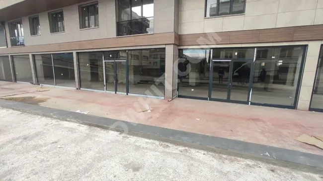 Commercial shop and warehouse for rent in Beylikdüzü Kavaklı.