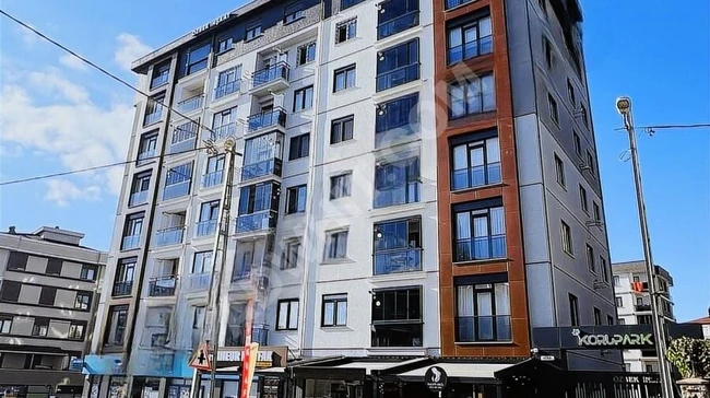 CADDE ÜZERİ METROYA 5 DK SIFIR OTURUMA HAZIR 3+1 SATILIK DAİRE !