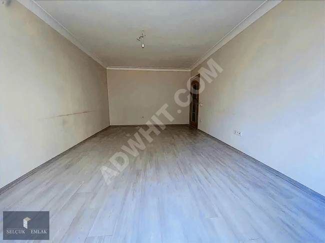 SELÇUK EMLAK EKOL PARK'TA ARA KAT 2+1 SATILIK DAİRE !!