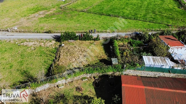 قطعة أرض مساحتها 313 م2 محاطة بأسوار ومزودة بالكهرباء والماء والغاز الطبيعي في Beykoz حي güllü