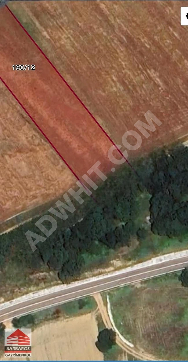 3114m2 land with a frontage on the cadastral road - electricity and water available in DERİNCE