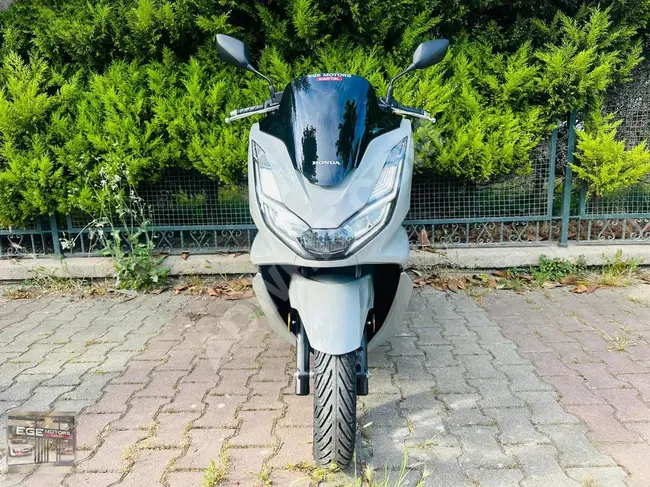 EGE MOTORS/2024/HONDA PCX 125/BEYAZ/NARDO GRİ/MAT SİYAH/%20KDV/