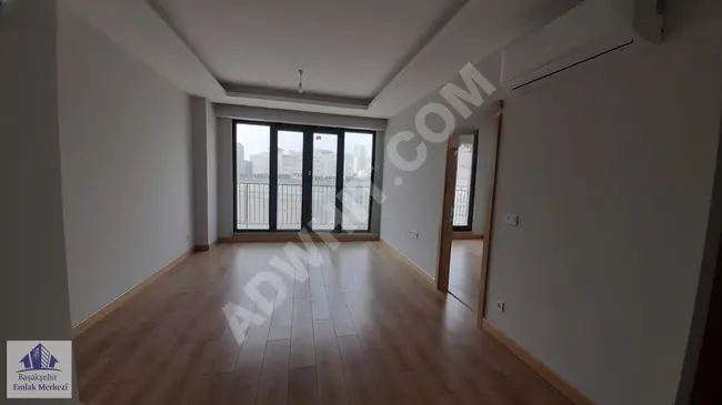 Başakşehir 3.İstanbul Grand Rezidance Satılık 1+1 Ara Kat Daire