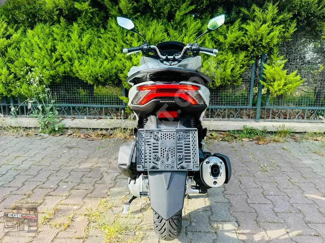 EGE MOTORS/2024/HONDA PCX 125/BEYAZ/NARDO GRİ/MAT SİYAH/%20KDV/