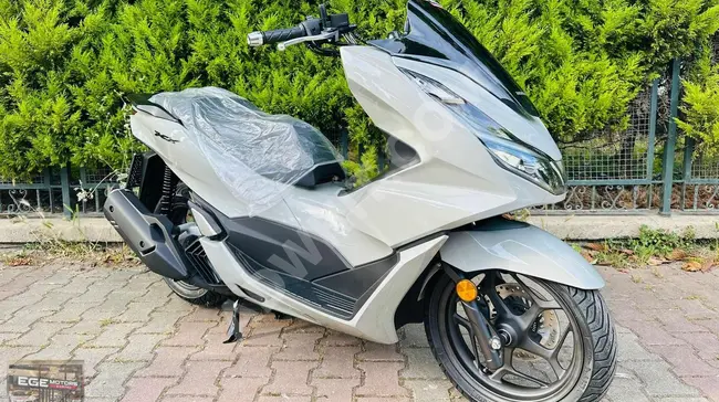 EGE MOTORS/2024/HONDA PCX 125/BEYAZ/NARDO GRİ/MAT SİYAH/%20KDV/