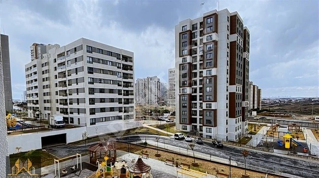 KAYAŞEHİR 22 BÖLGEDE KÜÇÜK ADADA 3+1 SATILIK DAİRE