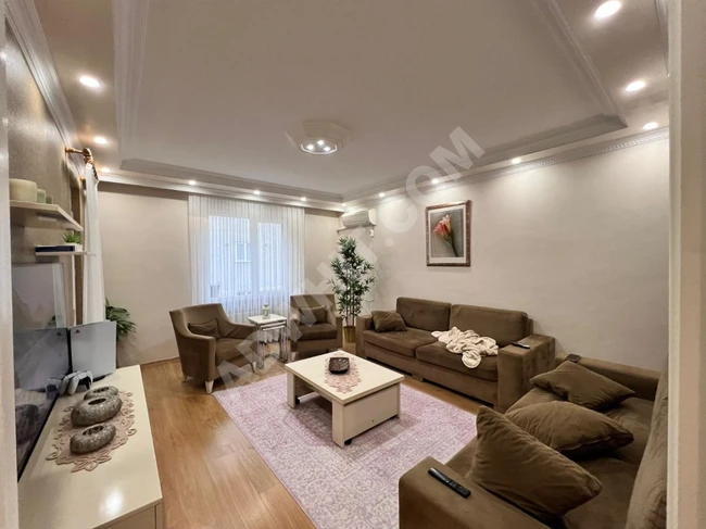 KUZEY EMLAK'TAN TRAMVAY YAKINI 16 YILLIK 1.KAT 3+1 130M2 DAİRE