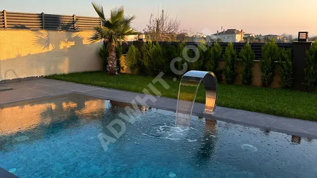 For sale: Independent villa with sea view in Büyükçekmece Güzelçe.