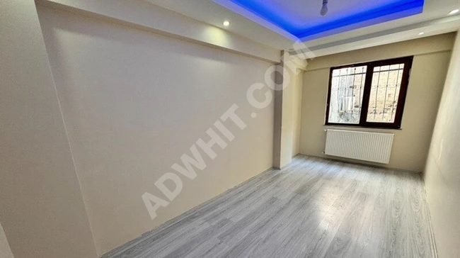 **ÇEVREM**DEN E5'e YAKIN BALKONLU 2+1 85m² YÜKSEK GİRİŞ