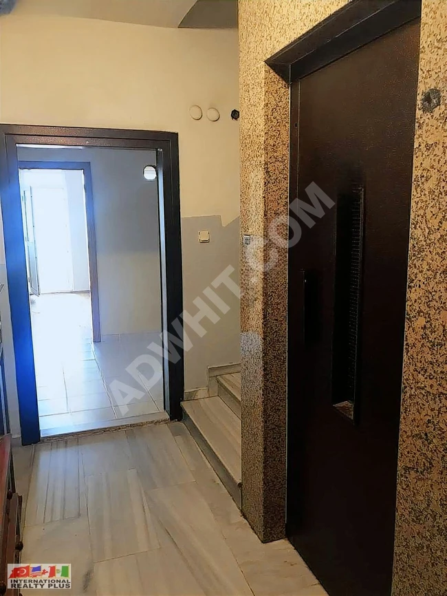 Sultanbeyli ana cadde GÜLSAN karşısı 3+1kiralık(asansörlü)