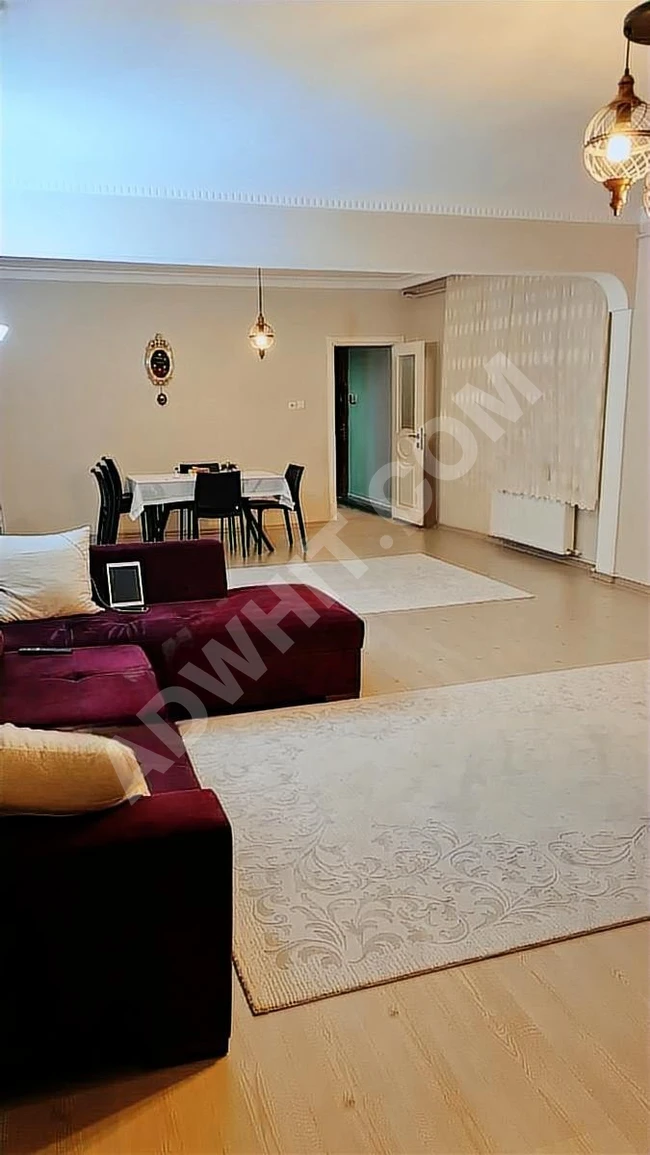 BAYRAMPAŞA KARTALTEPE MAHALLESİNDE 160M2 SATILIK DAİRE