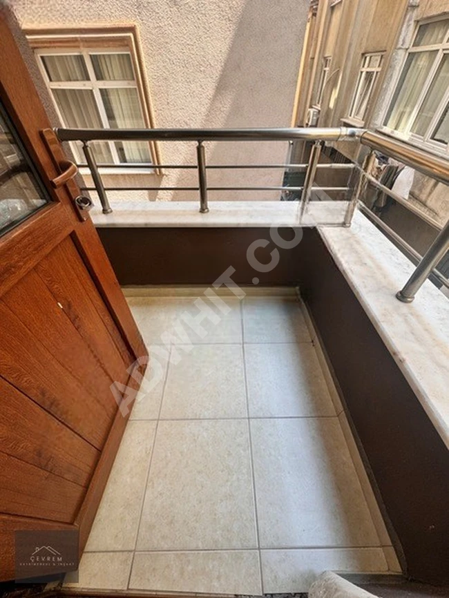 **ÇEVREM**DEN METROBÜSE YAKIN EŞYALI KİRALIK 2+1 90m² DAİRE