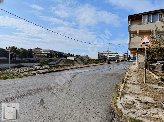 Licensed residential land for sale with an area of 332 square meters located in the ÇEKMEKÖY NİŞANTEPE area.