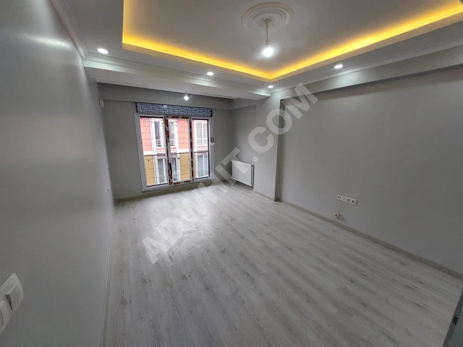 New duplex 3+2 with an area of 150 square meters in SEFAKÖY FEVZİÇAKMAK.