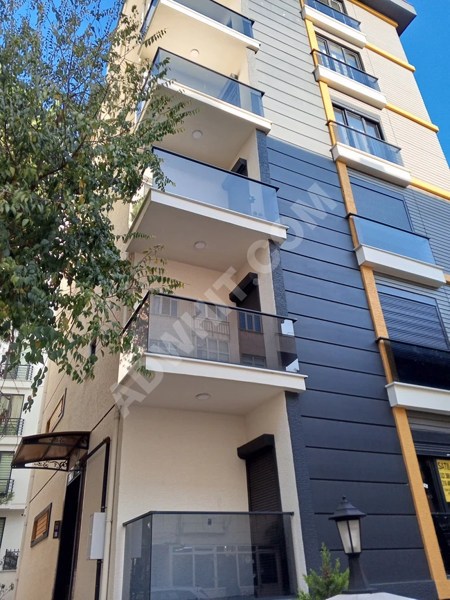 Apartment 2+1 with central underfloor heating in the Petroliş neighborhood - Kartal area.