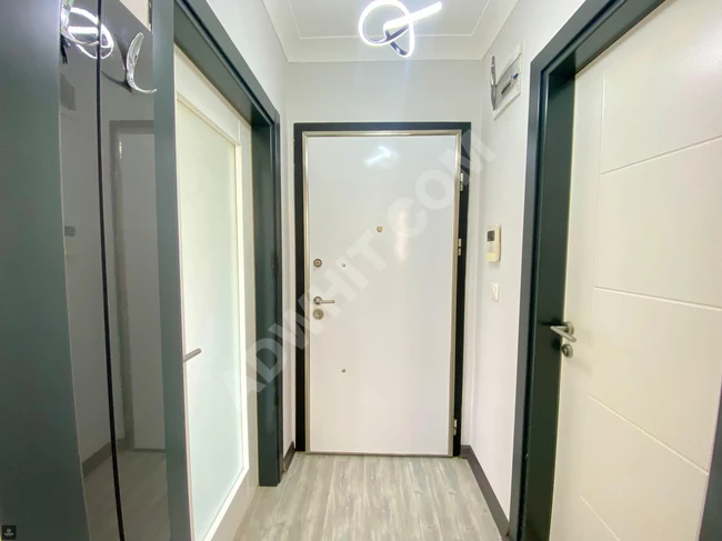 GÜMÜŞDEN ASANSÖRLÜ ARA KAT LÜKS TASARIMLI DENİZE YAKIN 1+1 DAİRE