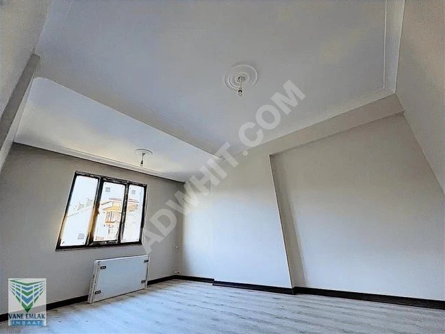 VANE'den TRAMVAY YAKINI YENİ BİNA'da 3+2 ÖN CEPHE SATILIK DAİRE