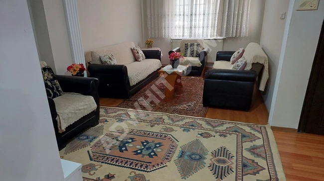 Furnished 2+1 apartment, with an area of 75 square meters, on a floor above the entrance, in PENDIK KAYNARCA MAH.