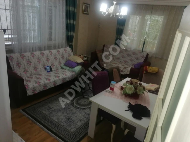 Apartment with a high entrance, no expenses, with two large balconies, in M.çakmak Neighborhood