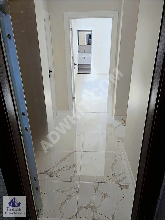 Bahçelievler Mahallesi Otoparklı 120 m2 3+1 3.Kat Satılık Daire