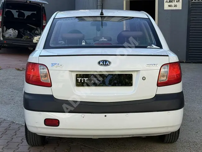 TİTAN MOTORS KIA RIO 1.5 CRDI 238 BİN KM 4 PARÇA BOYALI KAZASIZ