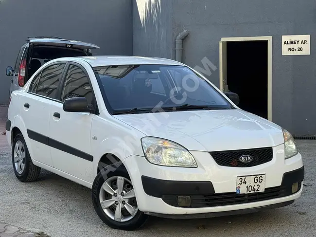 TİTAN MOTORS KIA RIO 1.5 CRDI 238 BİN KM 4 PARÇA BOYALI KAZASIZ