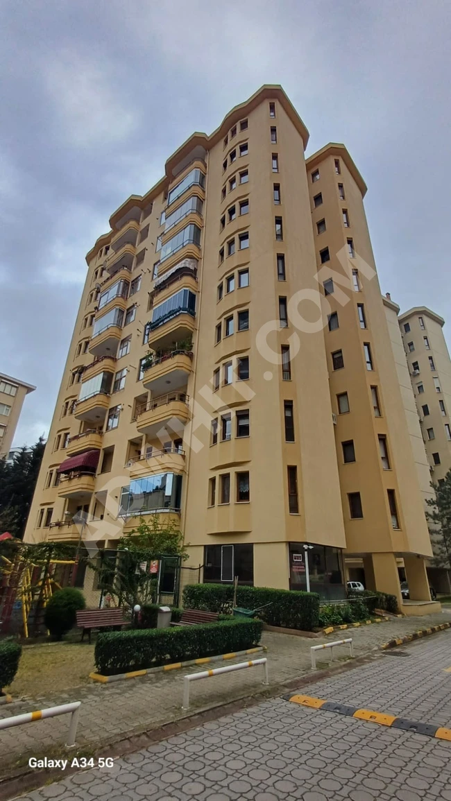 İSTANBUL KADIKÖY KOZYATAĞI ÇEBİ SİTESİNDE SATILIK DAİRE