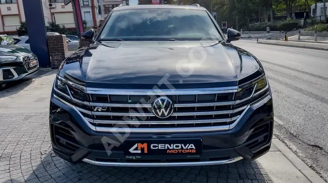 2020 - VOLKSWAGEN TOUAREG 3.0V6 4MOTİON R LİNE - اصدار وكالة - بدون عيوب في الهيكل الخارجي - من CENOVA MOTORS