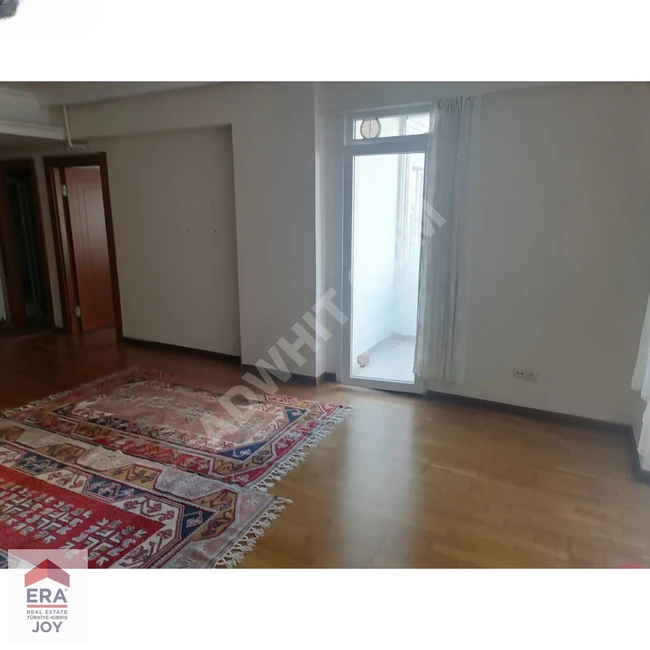 Oturuma Hazır Yenişehir Mah. Çam Koza Court Geniş Kiralık 1+1