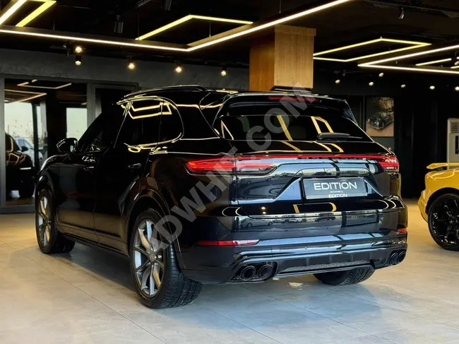 سيارة PORSCHE CAYENNE 3.0 PLATINUM EDITION موديل 2022 -EDITION