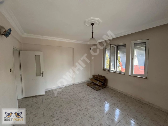 A 3+1 unfurnished apartment in a great location in KADRİYE (negotiable).