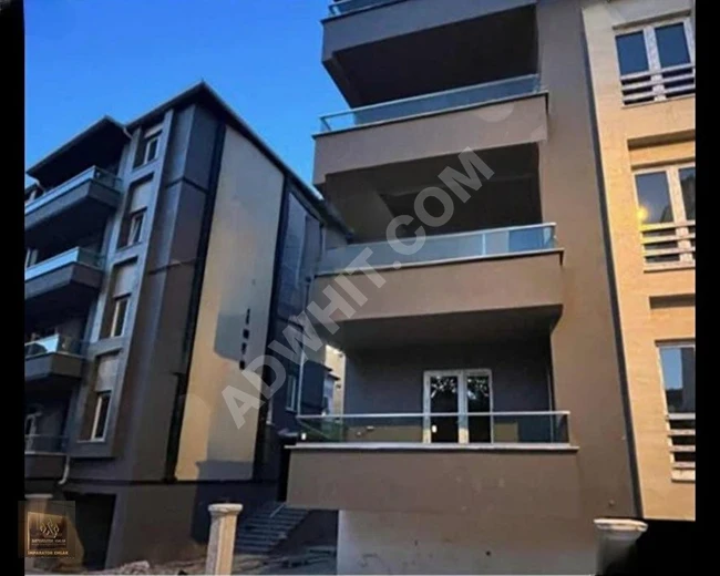 İMPARATOR GAYRİMENKULDEN ÇARŞIYA YAKIN SIFIR GARAJLI EBEVEYN BANYOLU SIFIR 3+1 180 M2 DAİRE