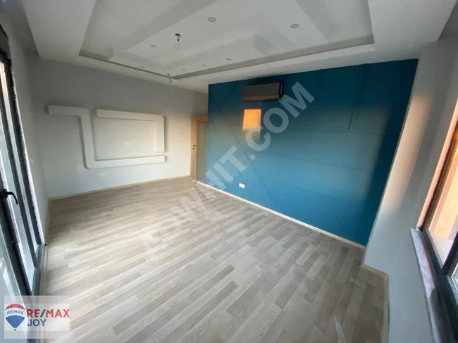 Pendik Batı Mah. Dublex Daire Deniz Manzaralı Teraslı Kiralık