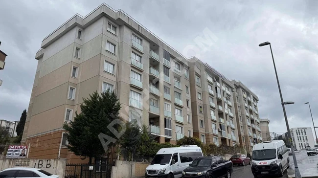 2+1 apartment for urgent sale in Kurtköy, within the İBB Mesken Blokları complex from 2014 by GÖRGÜN.