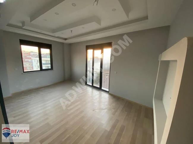 Pendik Batı Mah. Dublex Daire Deniz Manzaralı Teraslı Kiralık