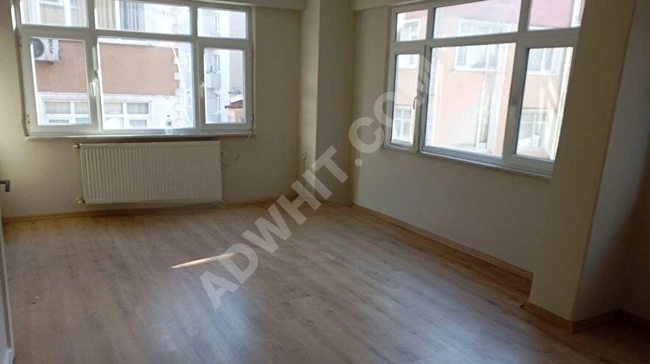 1+1 apartment with a combi heating system, 65m2 area, middle floor 2 for rent on MARMARA Street in KOCAMUSTAFAPAŞA - from MEYDAN EMLAK.