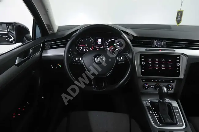 PASSAT 1.6TDİ DSG COMFORTLİNE 2019 - بلون اسود , معتنى بها , مصابيح LED - من MHD !