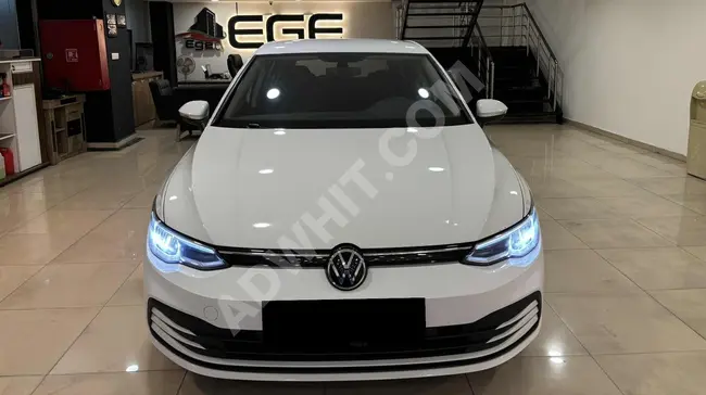 2021 - VOLKSWAGEN GOLF-eTSI-LİFE - مسافة 87.000 كم  - لا مثيل لها و بدون عيوب - مصابيح LED - من EGE MOTORS