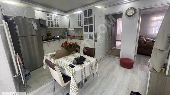 Kocamustafapaşa 3+1 90m2 3.kat çift cepheli balkonlu masrafsız