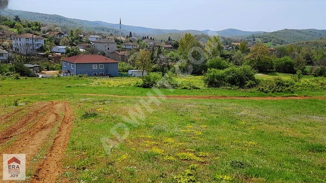 قطعة أرض للبيع داخل قرية GEBZE MUDARLI بعقد ملكية واحد.